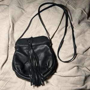 HOBO Birdy Crossbody Bag with tassel – Black